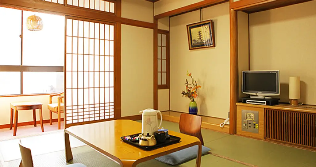 Best Traditional Hotel: Kaneyoshi Ryokan