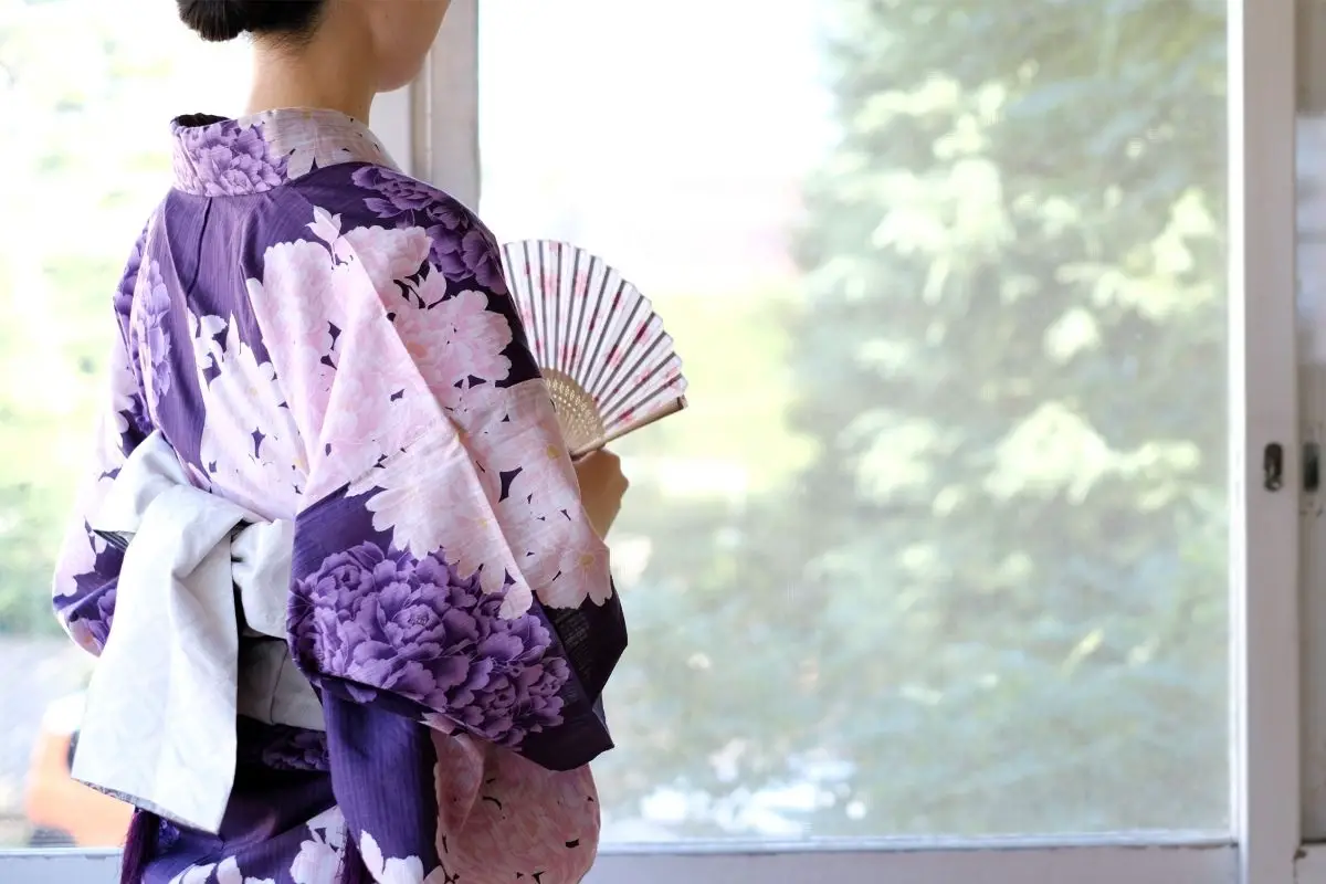 How To Wear A Kimono