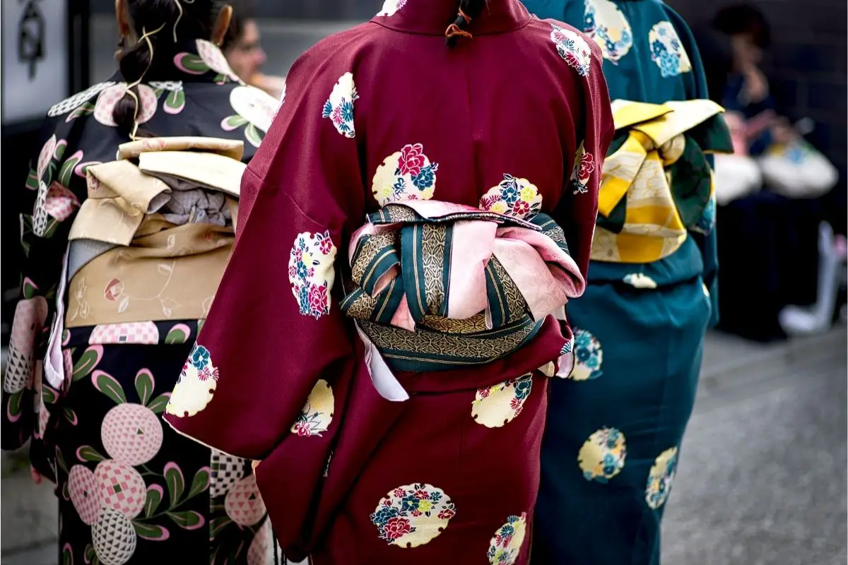 How-To-Wear-A-Kimono