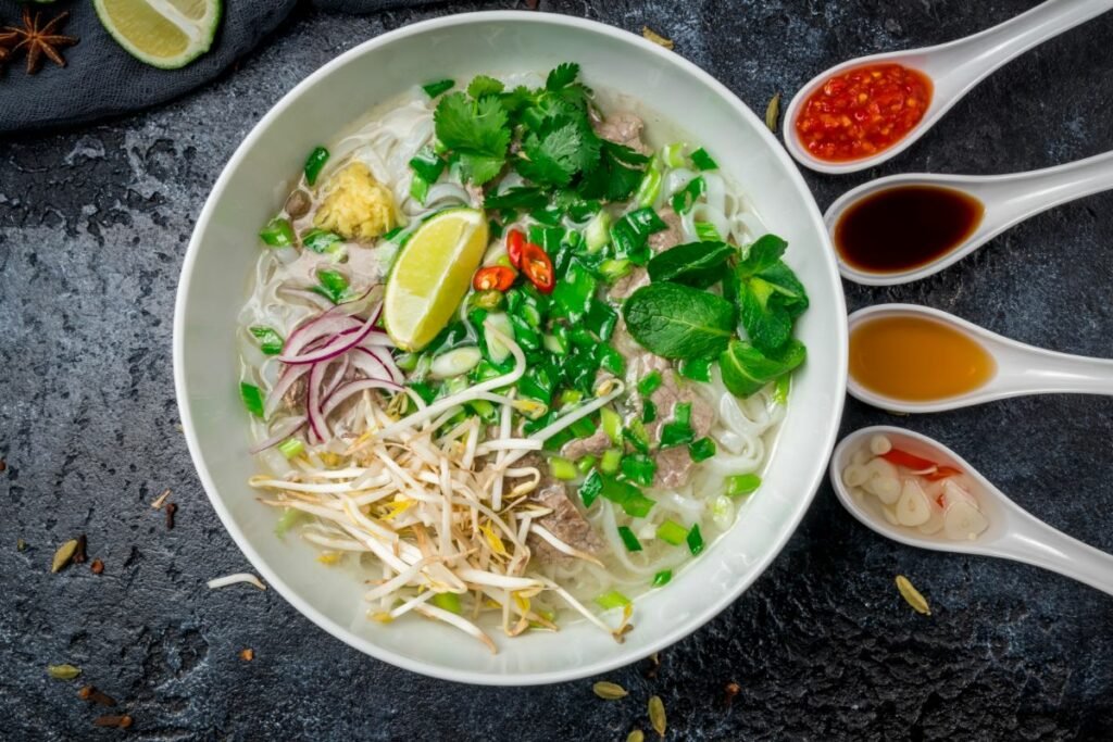 What Is The Difference Between Pho And Ramen? - Why So Japan